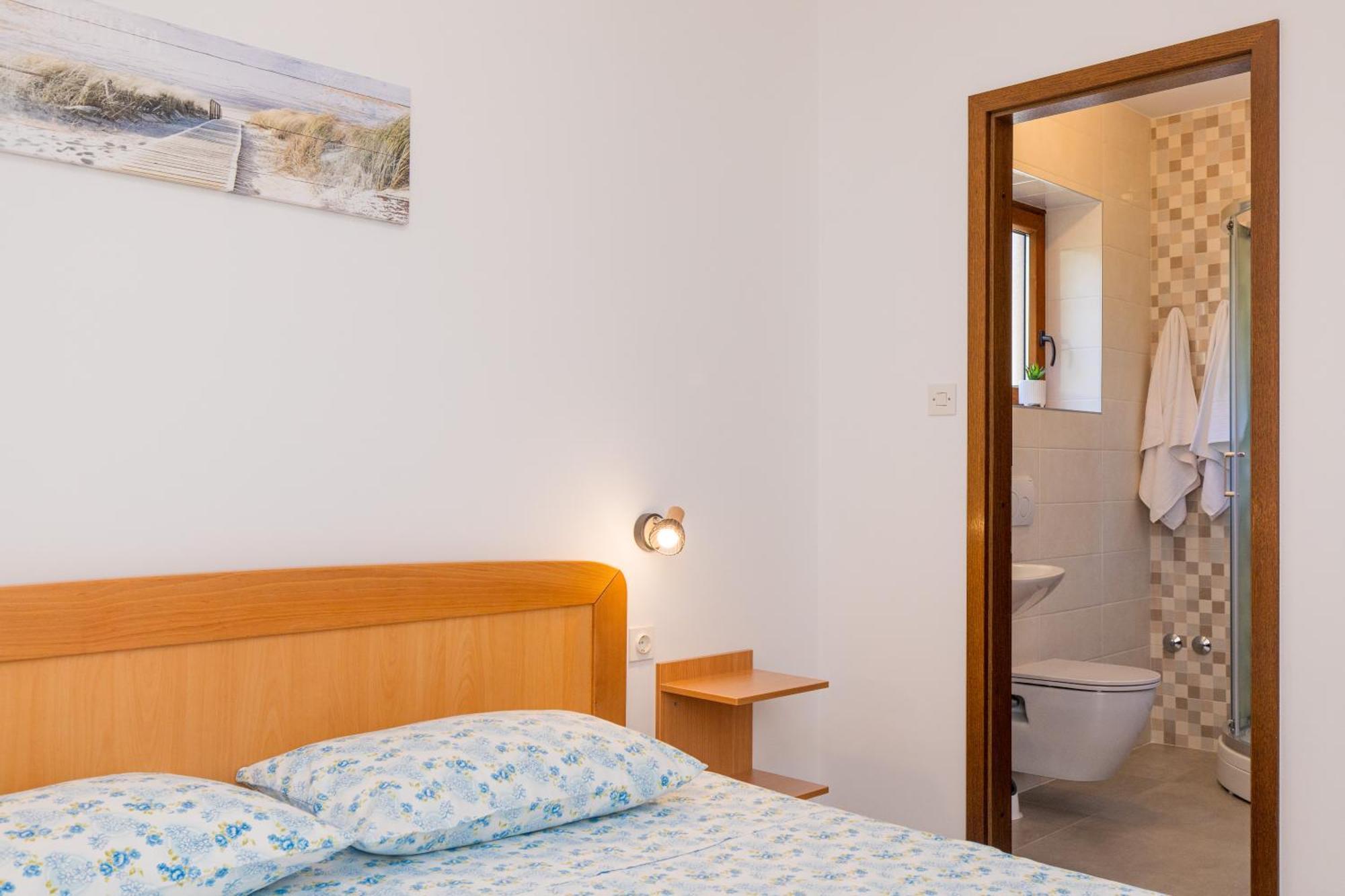 Apartmani Pina Krk Town Exterior photo