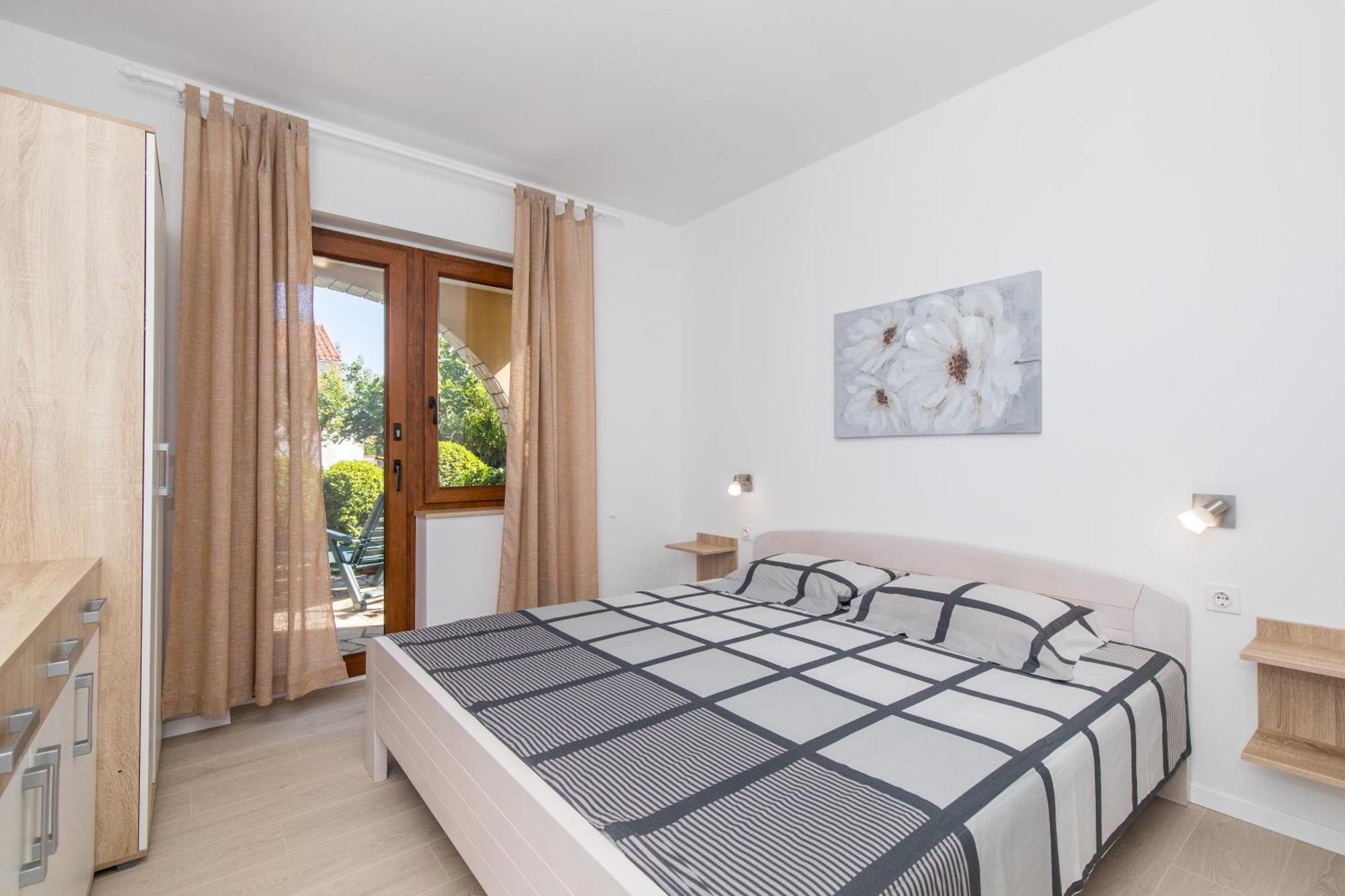Apartmani Pina Krk Town Exterior photo