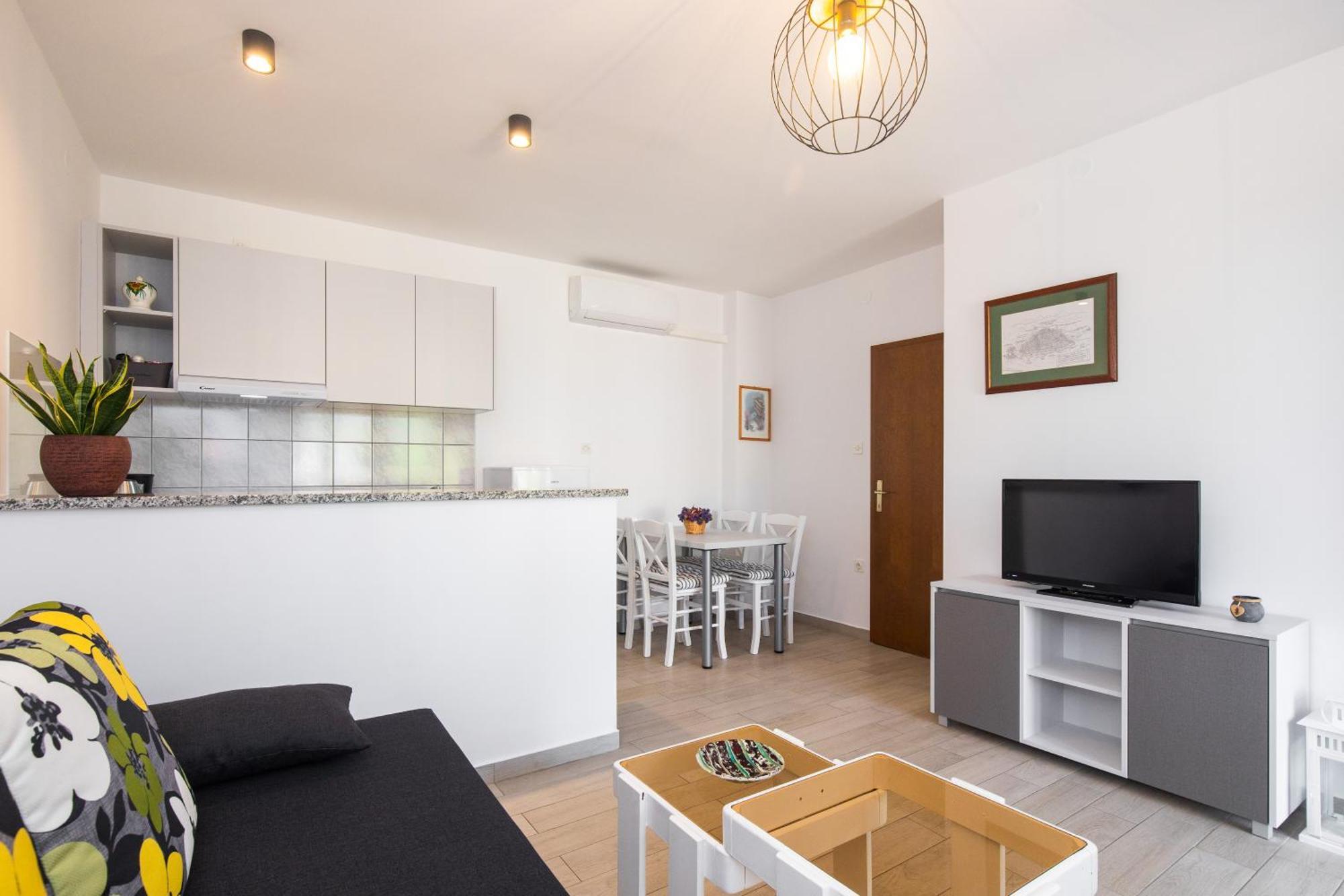 Apartmani Pina Krk Town Exterior photo