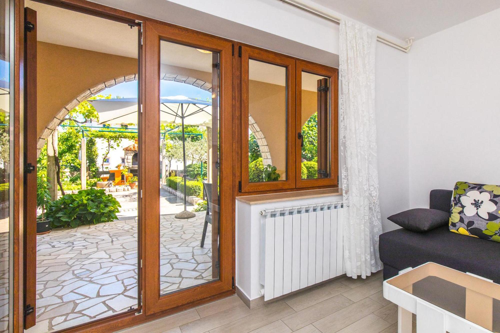Apartmani Pina Krk Town Exterior photo
